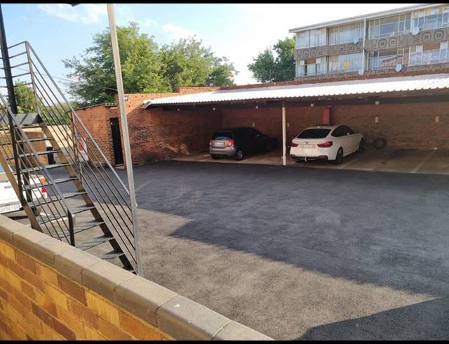 2 BEDROOM APARTMENT FOR SALE IN MARLANDS